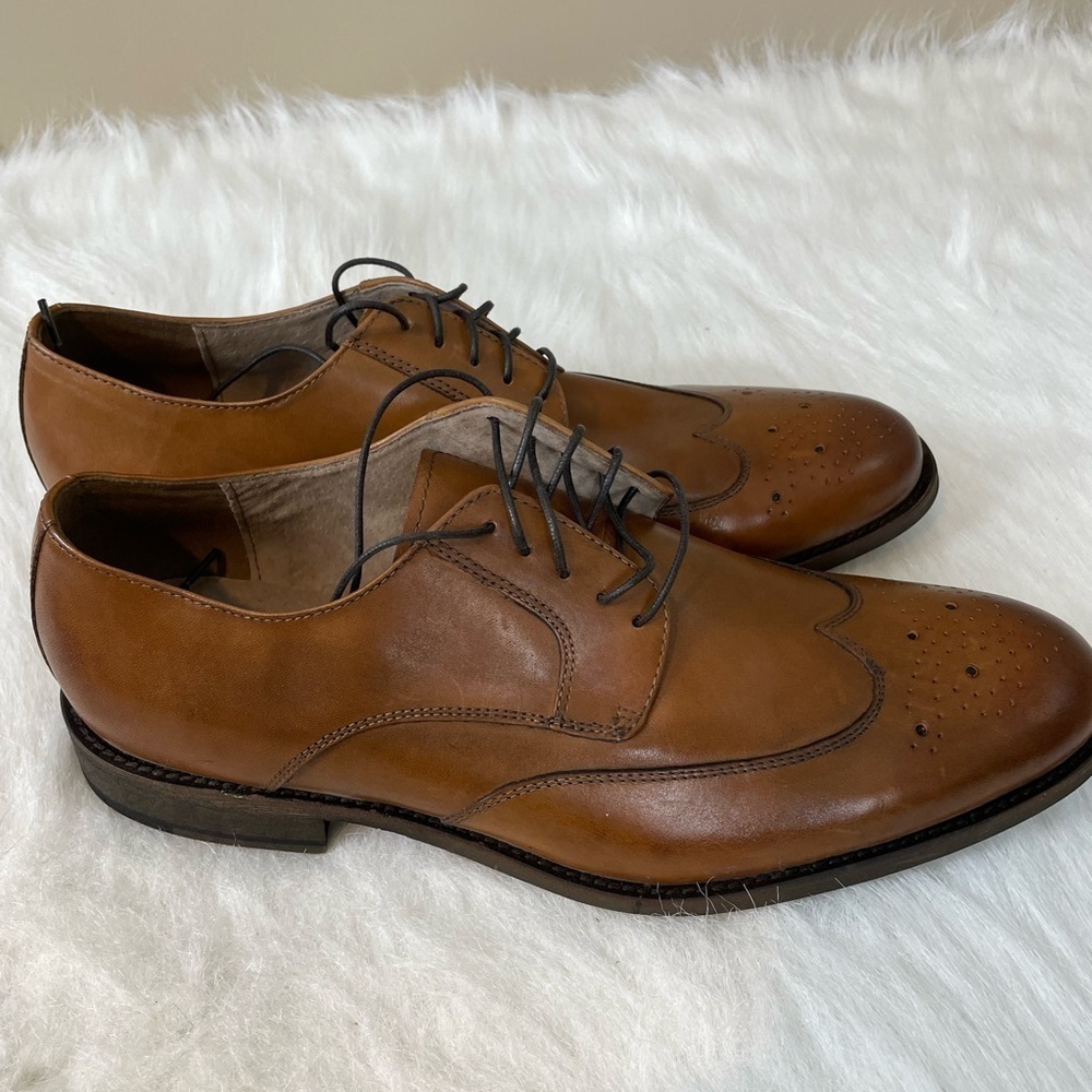 New Banana Republic Brown Leather Men's wingtip  Dress Shoes 10